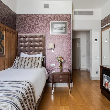فندق Eurostars Metropole 4*